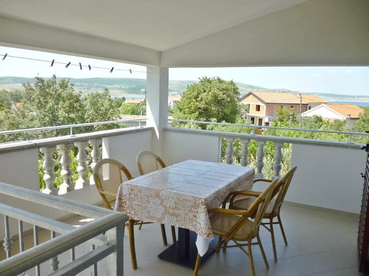 Apartman Bellevue Seline Croatia